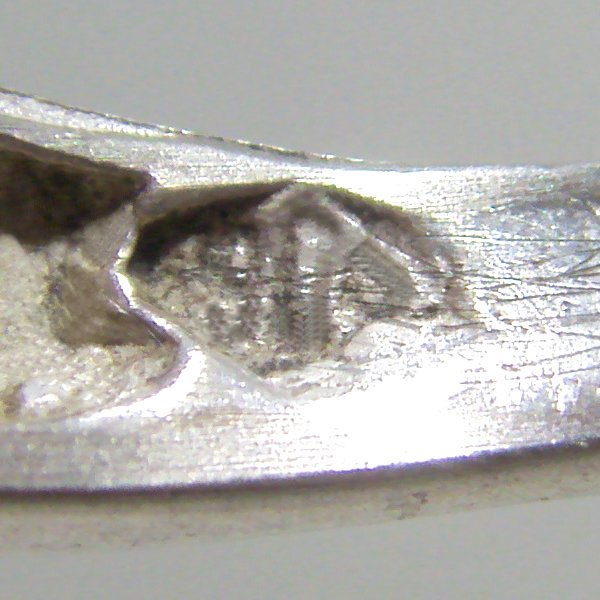 (r1329)Silver fretwork ring.
